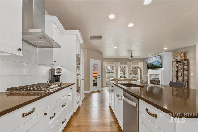 $642,000 | 2453 North Birchgrove Lane, Boise, ID 83703