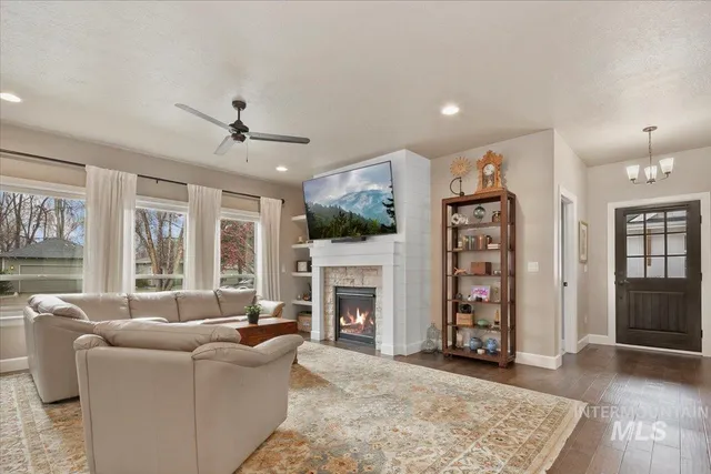 $642,000 | 2453 North Birchgrove Lane, Boise, ID 83703