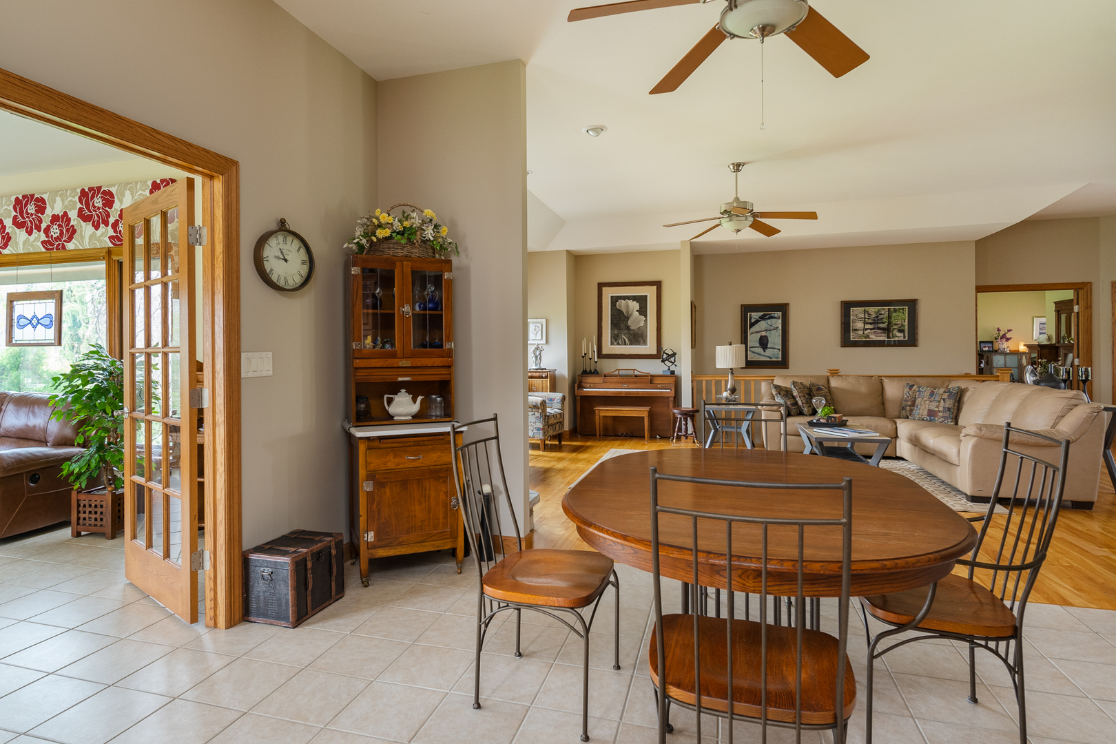 41 Oak Ridge Drive LaSalle, IL 61301 - Photo 11 of 38 a room with furniture a chandelier and a view of living room