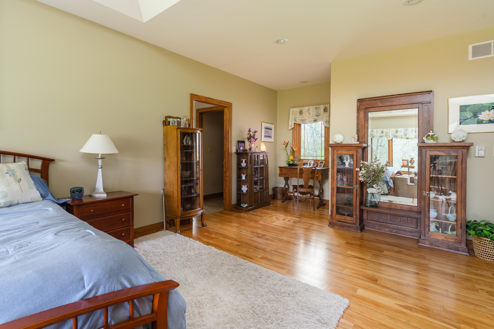 41 Oak Ridge Drive LaSalle, IL 61301 - Photo 17 of 38 a bedroom with furniture and a wooden floor