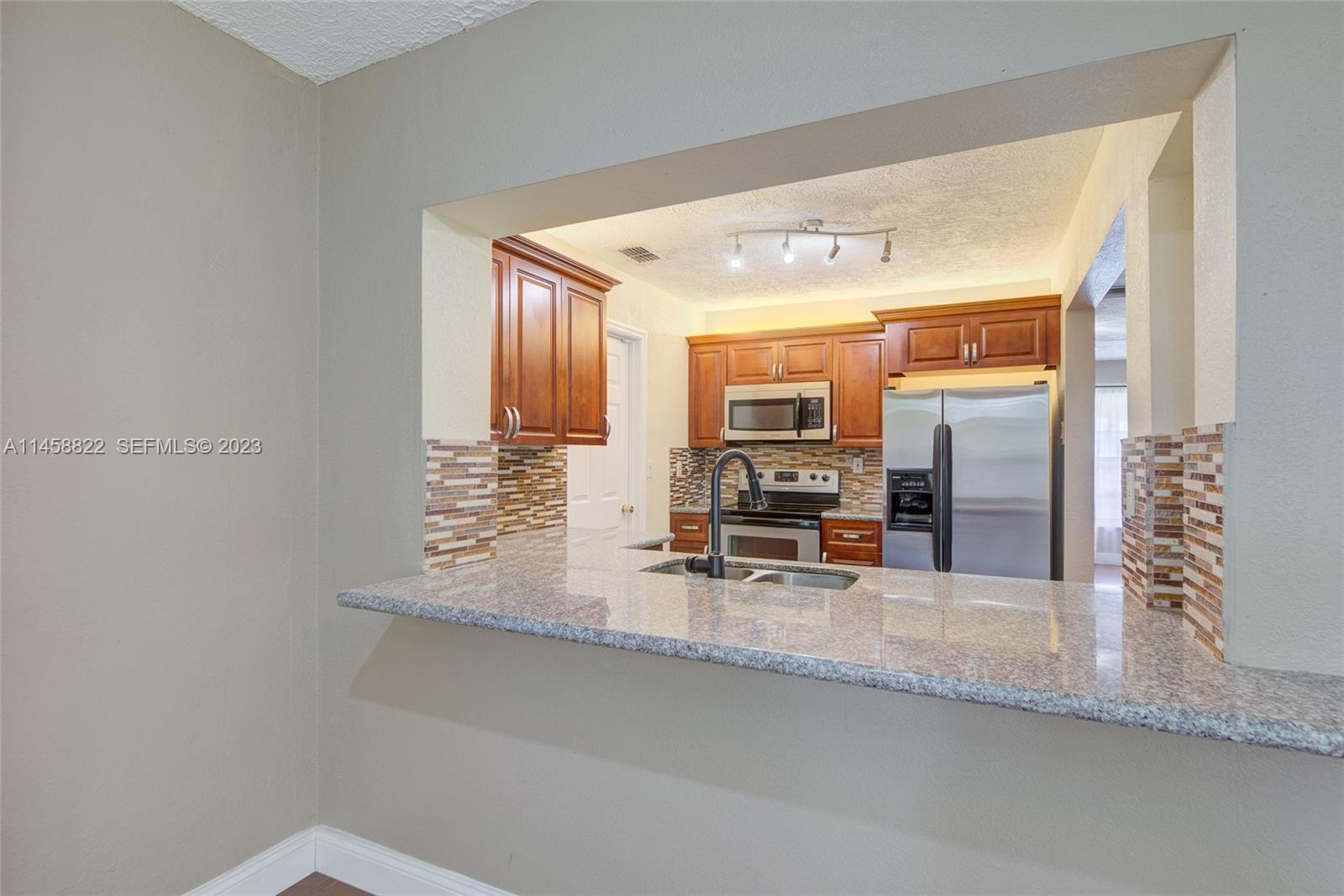 6001 Northwest 66th Terrace Tamarac, FL 33321 - Photo 15 of 34