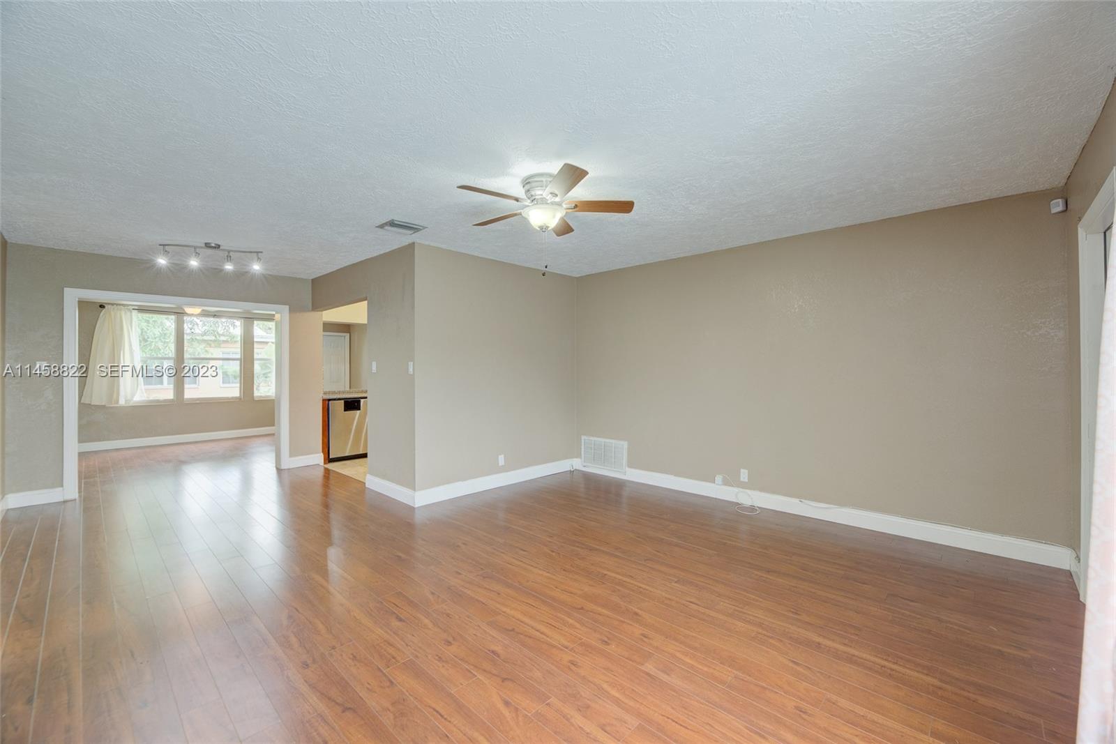 6001 Northwest 66th Terrace Tamarac, FL 33321 - Photo 8 of 34