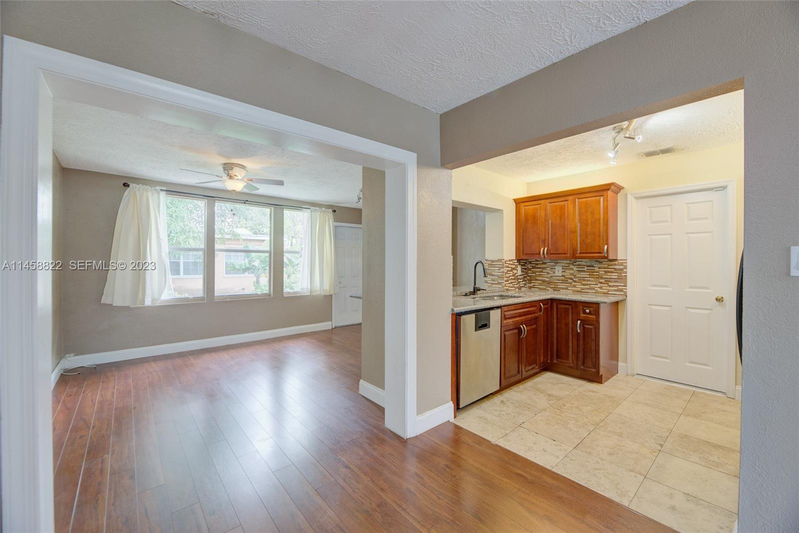 6001 Northwest 66th Terrace Tamarac, FL 33321 - Photo 10 of 34