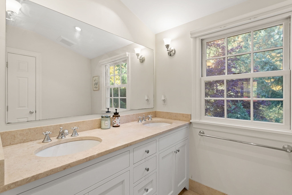 91 Babicz Road Tewksbury, MA 01876 - Photo 21 of 41 Gallery Image 21