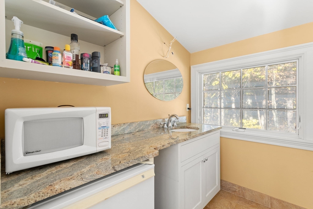 91 Babicz Road Tewksbury, MA 01876 - Photo 38 of 41 Gallery Image 38