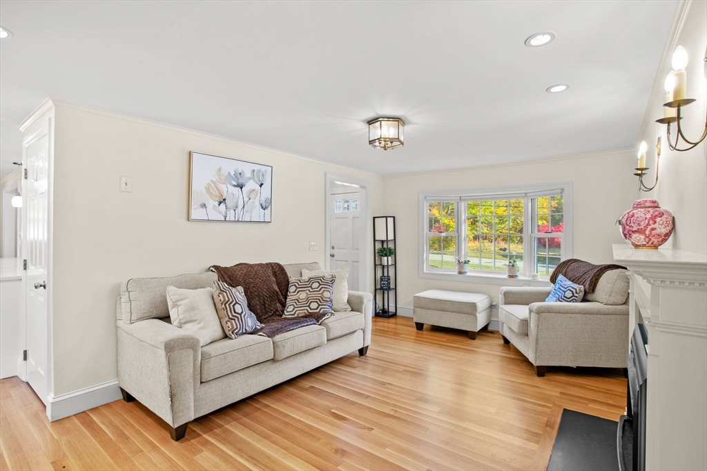 91 Babicz Road Tewksbury, MA 01876 - Photo 9 of 41 Gallery Image 9
