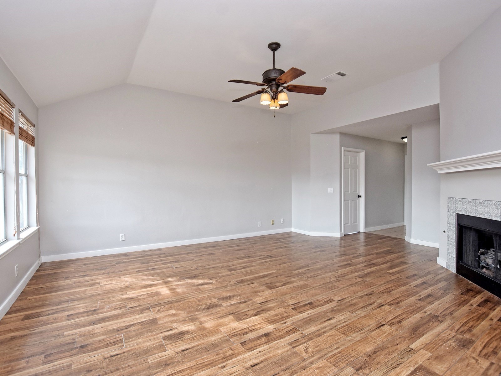 806 Red River Lane Leander, TX 78641 - Photo 6 of 27