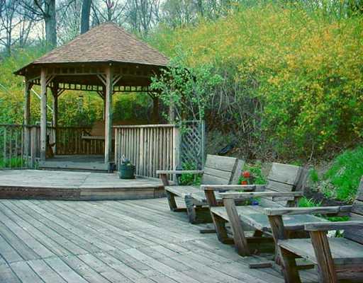 1421 Reissing Road McDonald, PA 15057 - Photo 2 of 8 Patio/Deck.