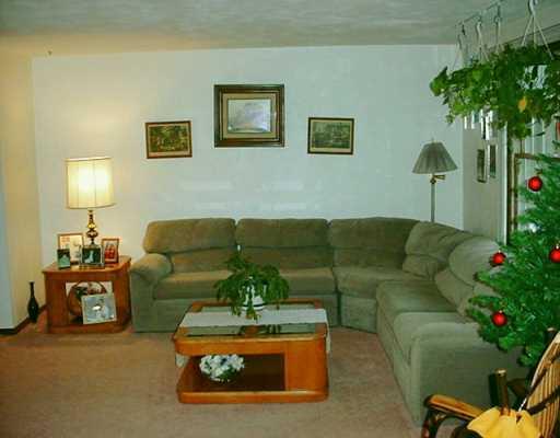 1421 Reissing Road McDonald, PA 15057 - Photo 3 of 8 Living Room.