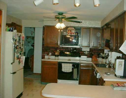 1421 Reissing Road McDonald, PA 15057 - Photo 5 of 8 Kitchen.