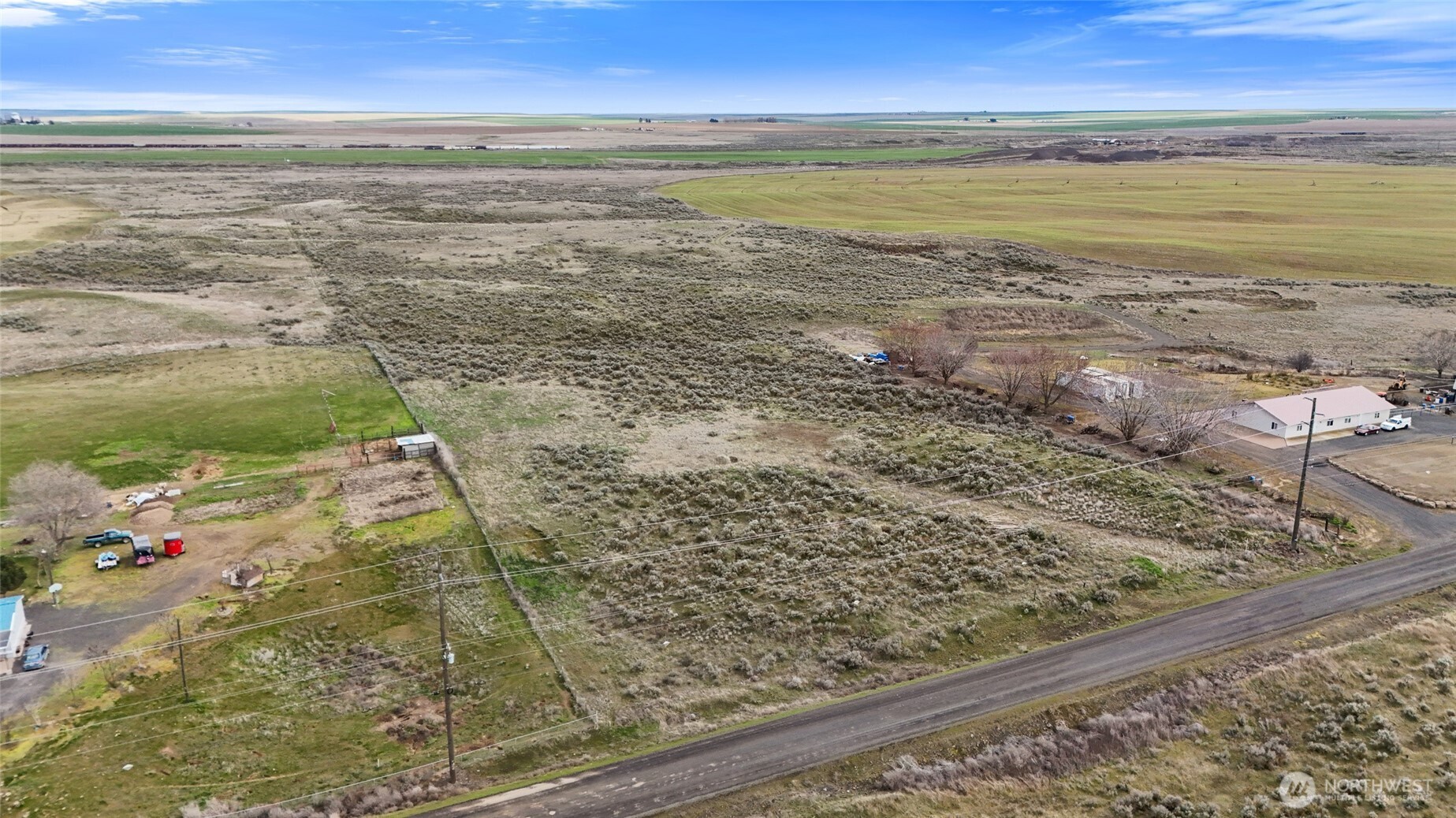 9051 Southeast Se Road Warden, WA 98857 - Photo 3 of 15 a view of an ocean beach