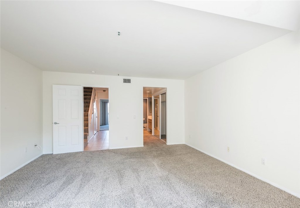 200 Pacific Coast Highway, Unit 314 Huntington Beach, CA 92648 - Photo 9 of 26 a view of an empty room