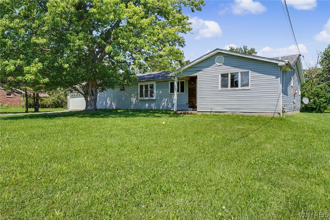 3185 Town Line Road Alden, NY 14086 - Photo 2 of 41