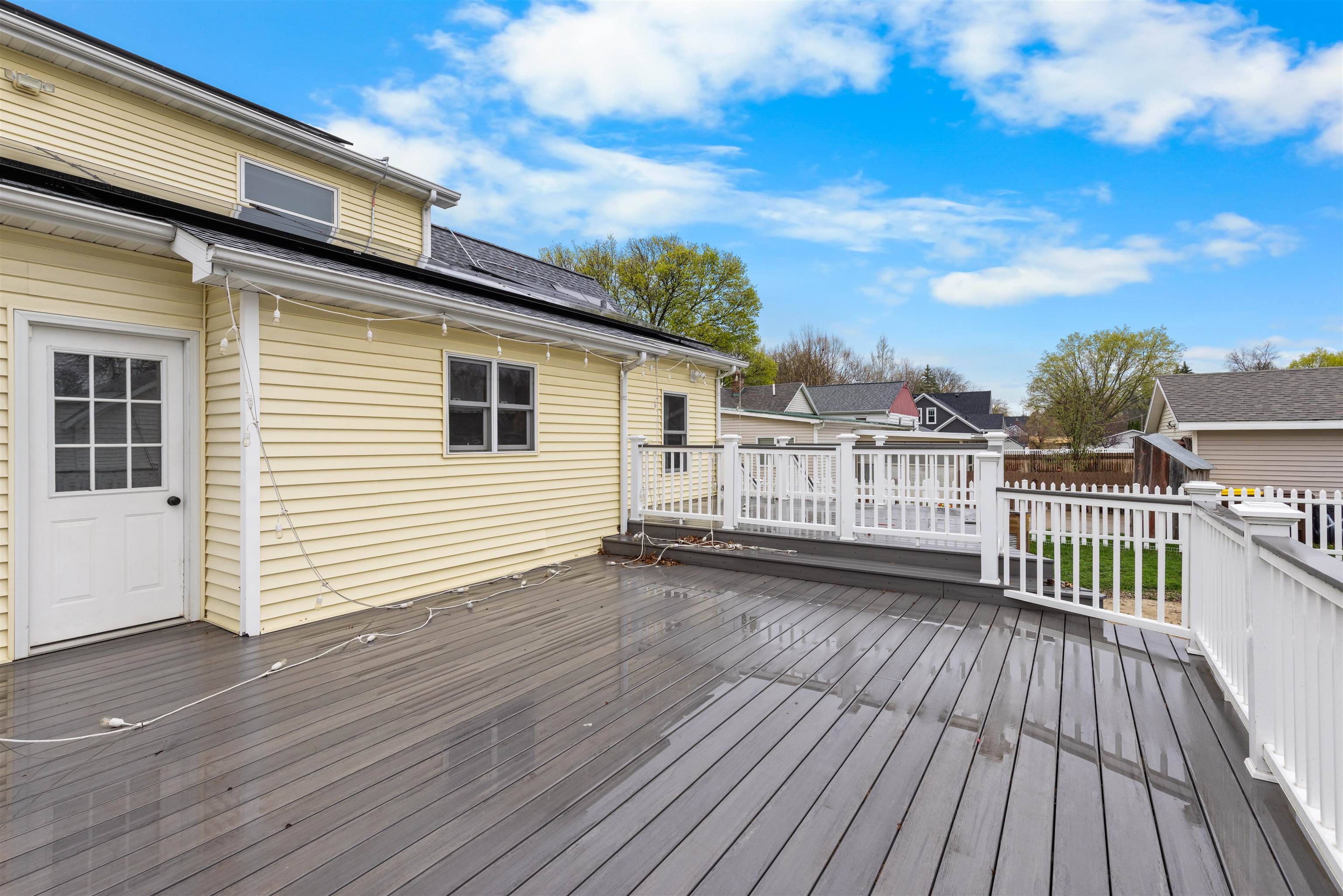 607 South 6th Street Oregon, IL 61061 - Photo 21 of 23 a view of a roof deck
