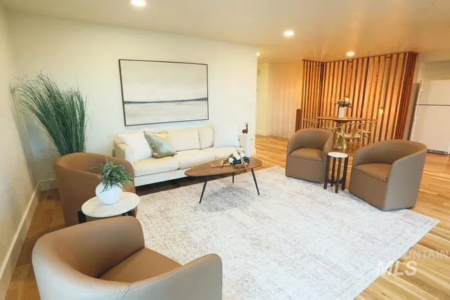 $454,900 | 4756 Bitterbrush Drive, Boise, ID 83703