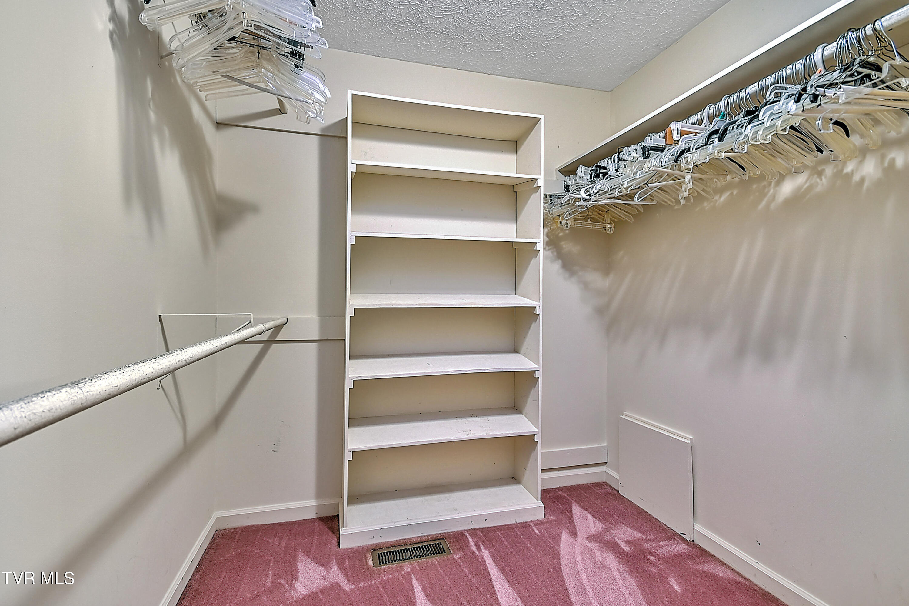 237 Edgefield Road Piney Flats, TN 37686 - Photo 25 of 69 237 Edgefield MD-24