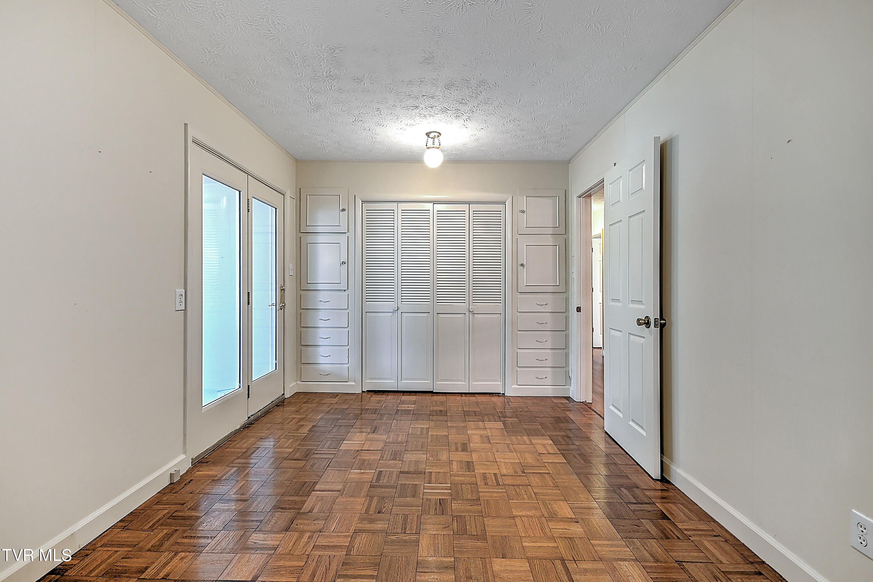 237 Edgefield Road Piney Flats, TN 37686 - Photo 28 of 69 237 Edgefield MD-27