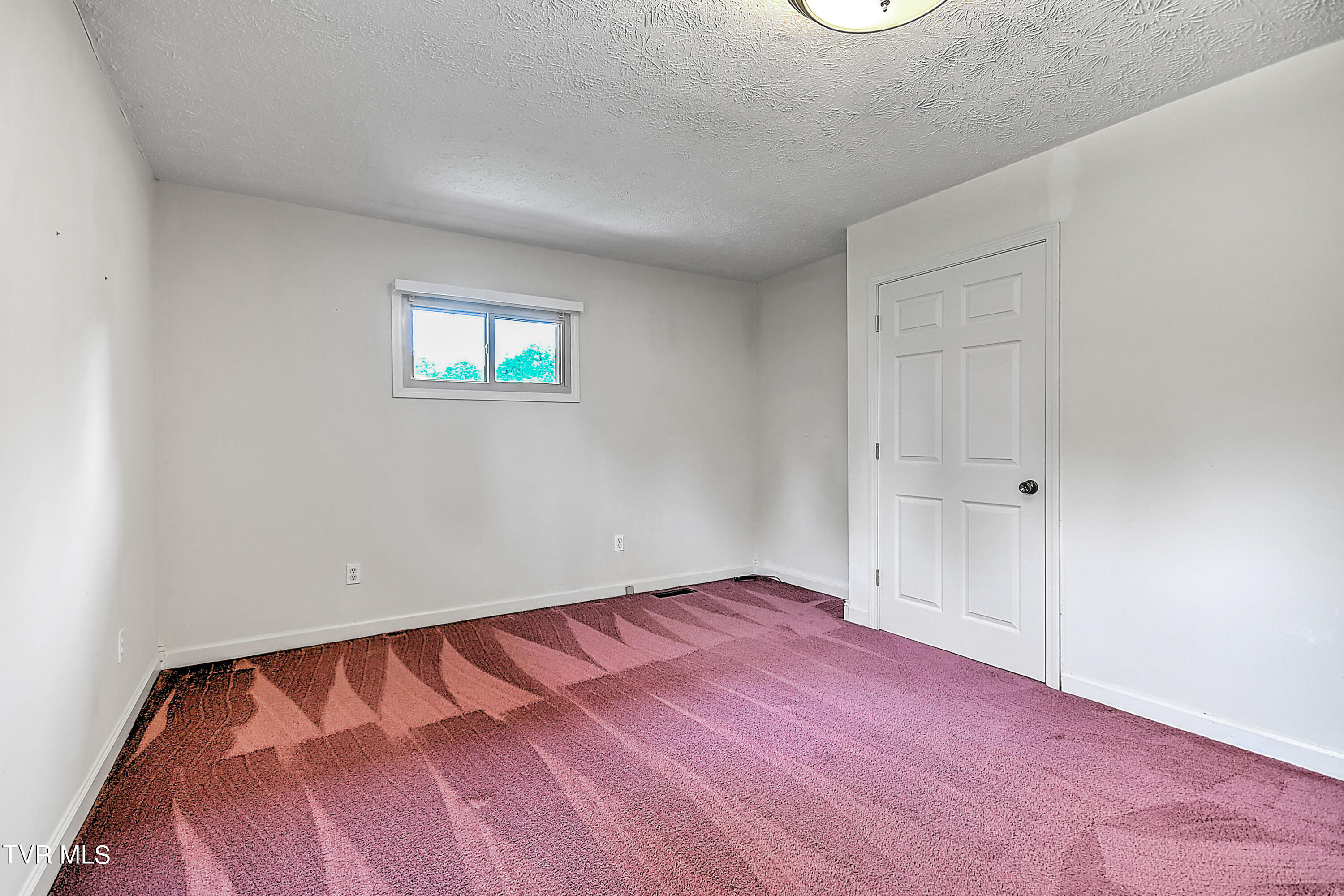 237 Edgefield Road Piney Flats, TN 37686 - Photo 37 of 69 237 Edgefield MD-36