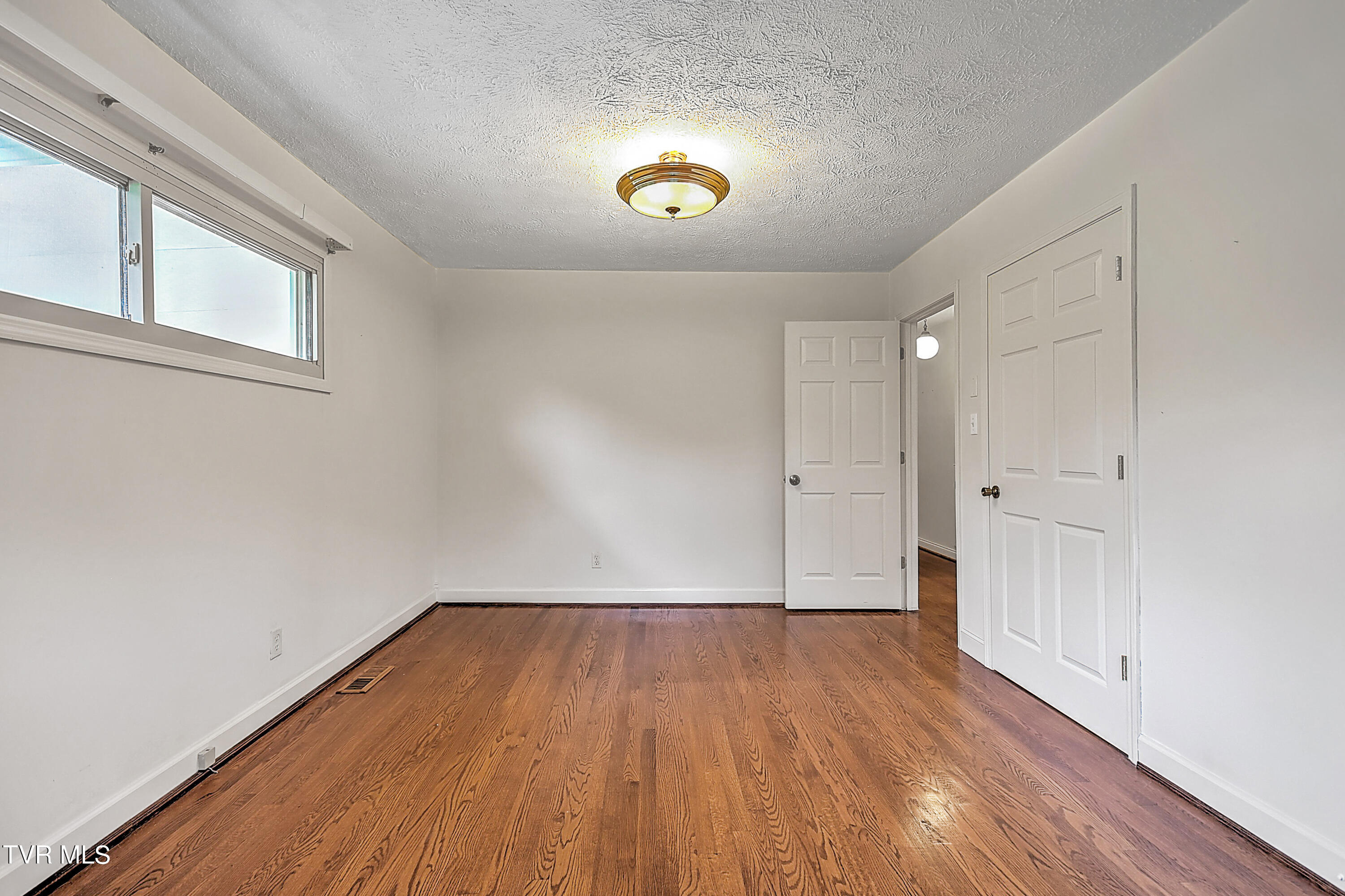 237 Edgefield Road Piney Flats, TN 37686 - Photo 41 of 69 237 Edgefield MD-40