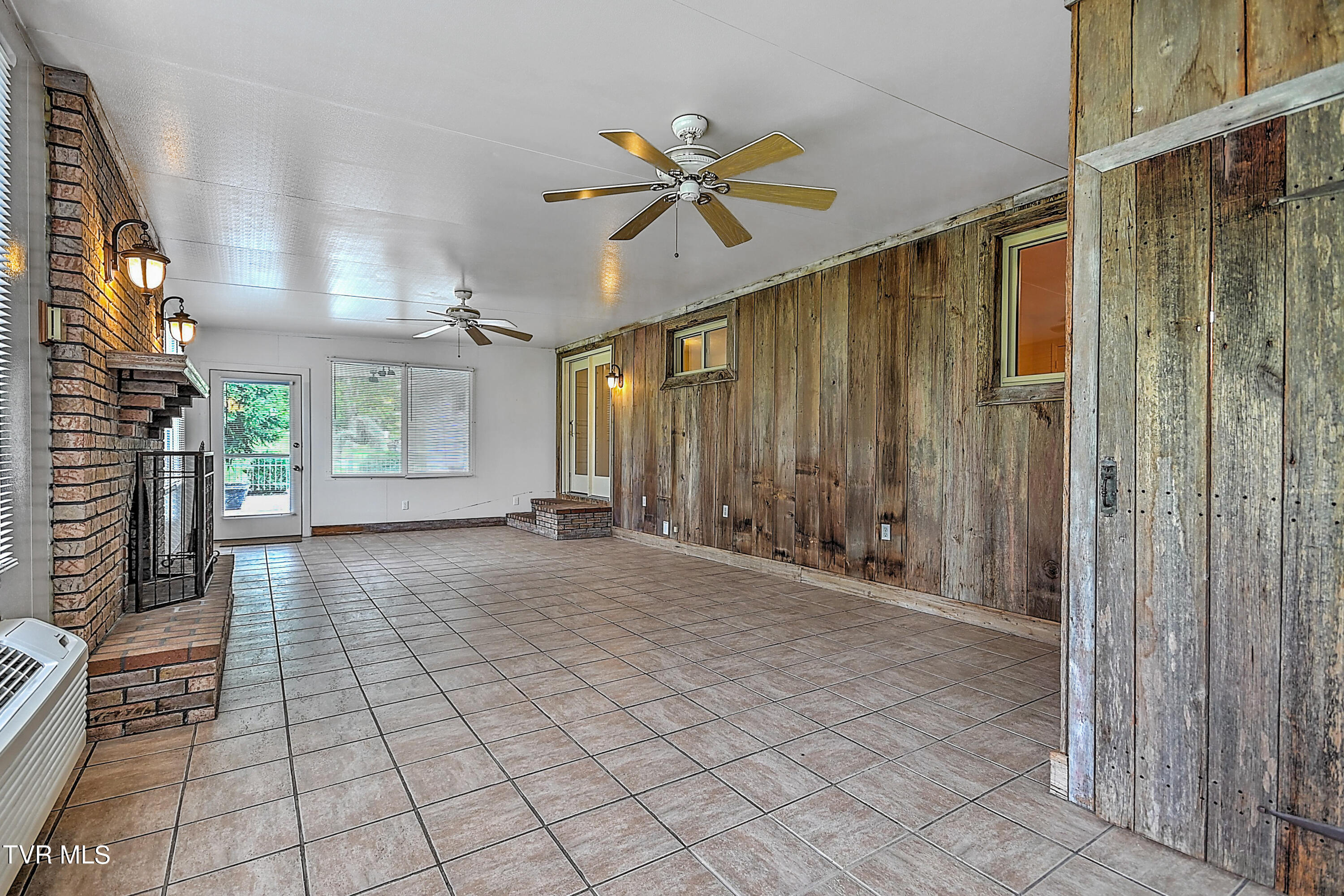 237 Edgefield Road Piney Flats, TN 37686 - Photo 44 of 69 237 Edgefield MD-43