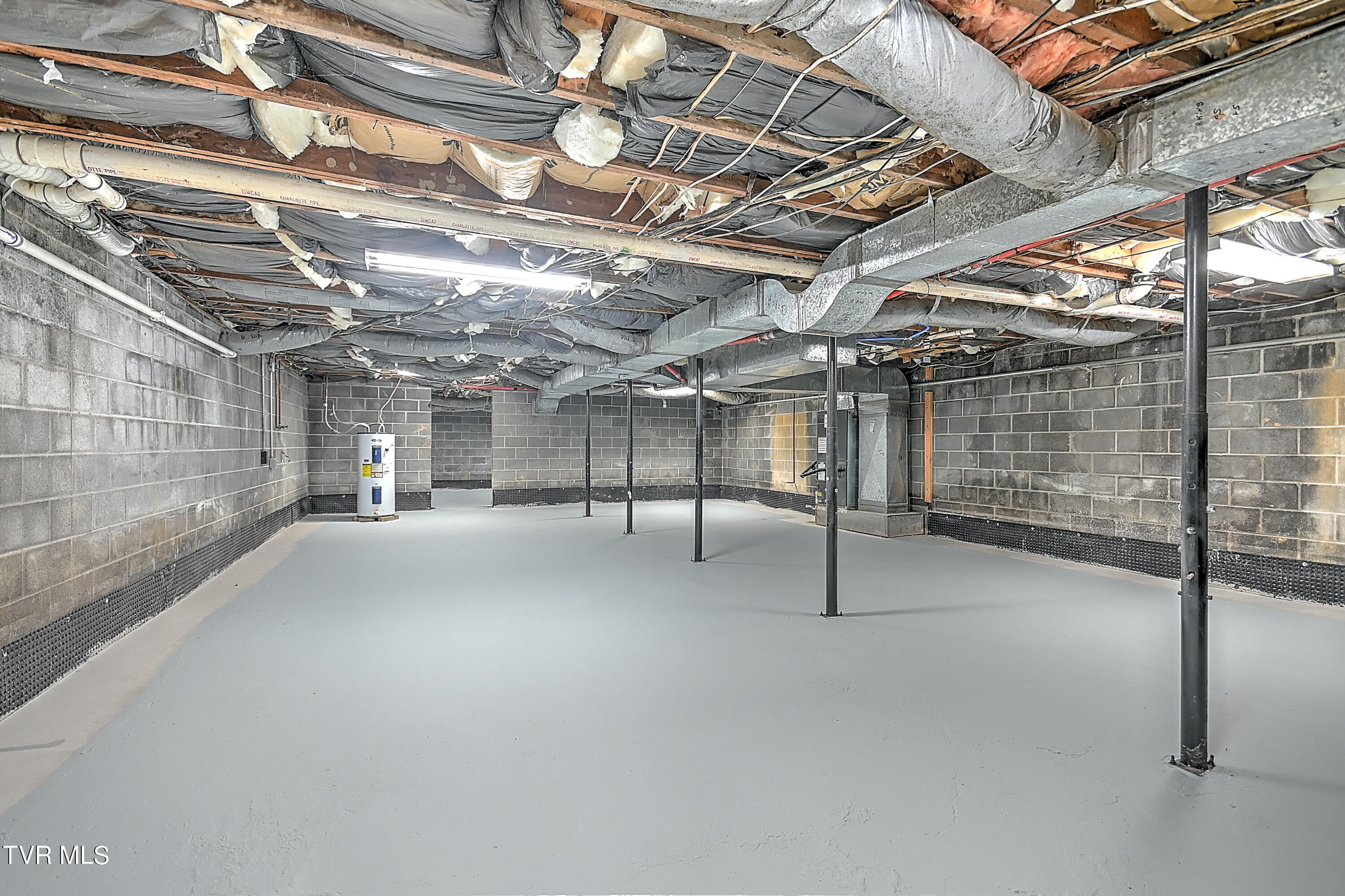 237 Edgefield Road Piney Flats, TN 37686 - Photo 48 of 69 237 Edgefield MD-47