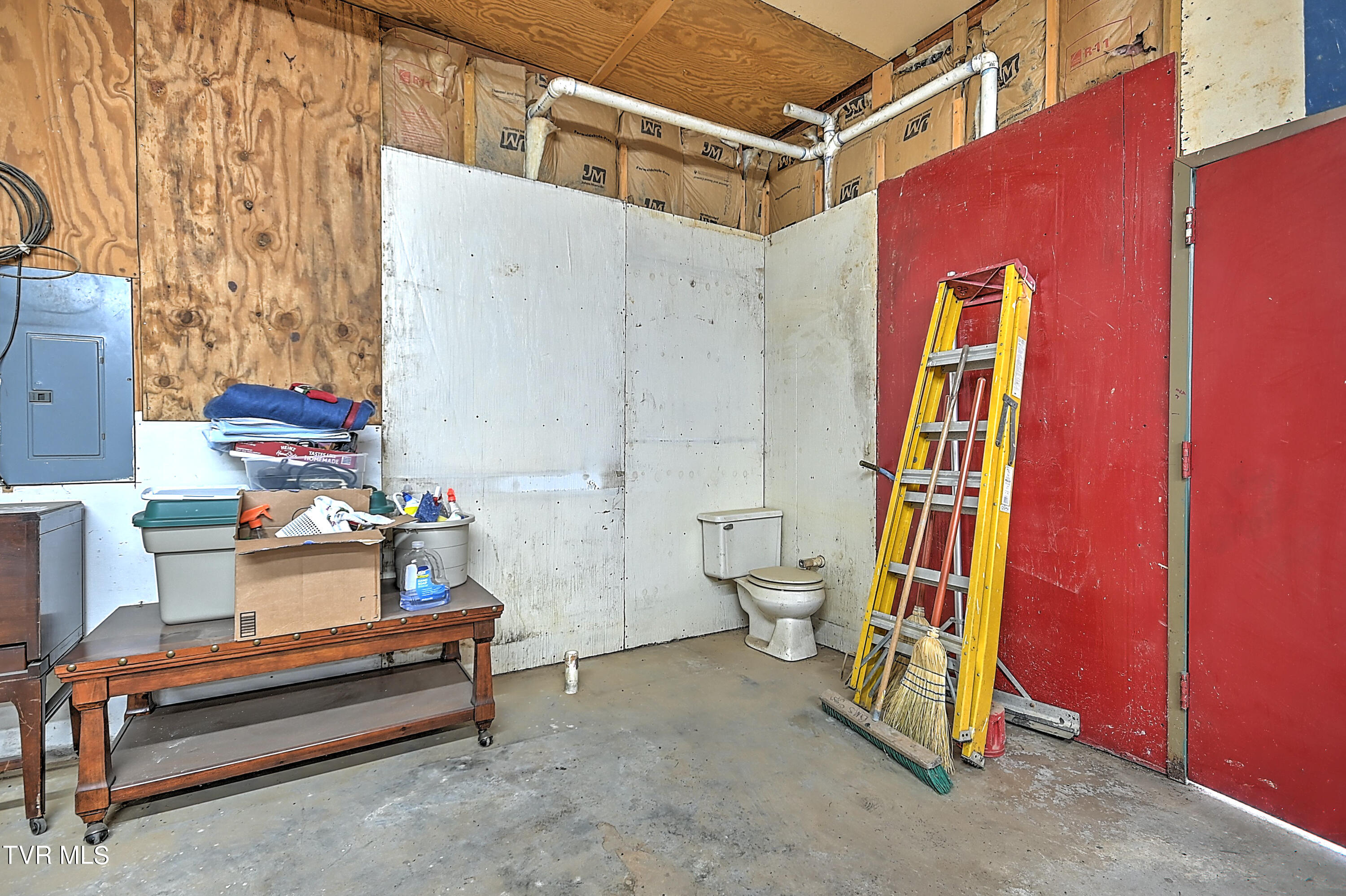 237 Edgefield Road Piney Flats, TN 37686 - Photo 53 of 69 237 Edgefield MD-52