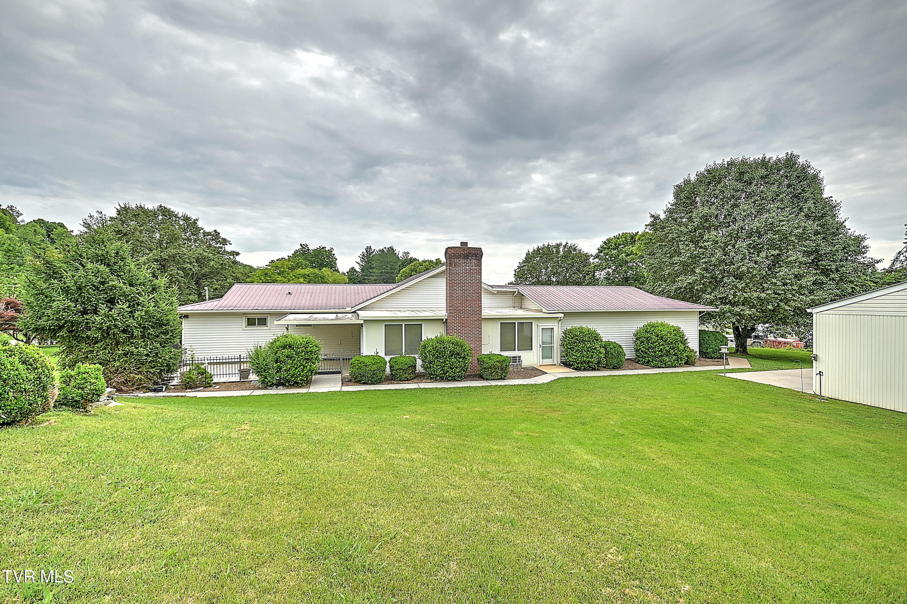 237 Edgefield Road Piney Flats, TN 37686 - Photo 65 of 69 237 Edgefield MD-64
