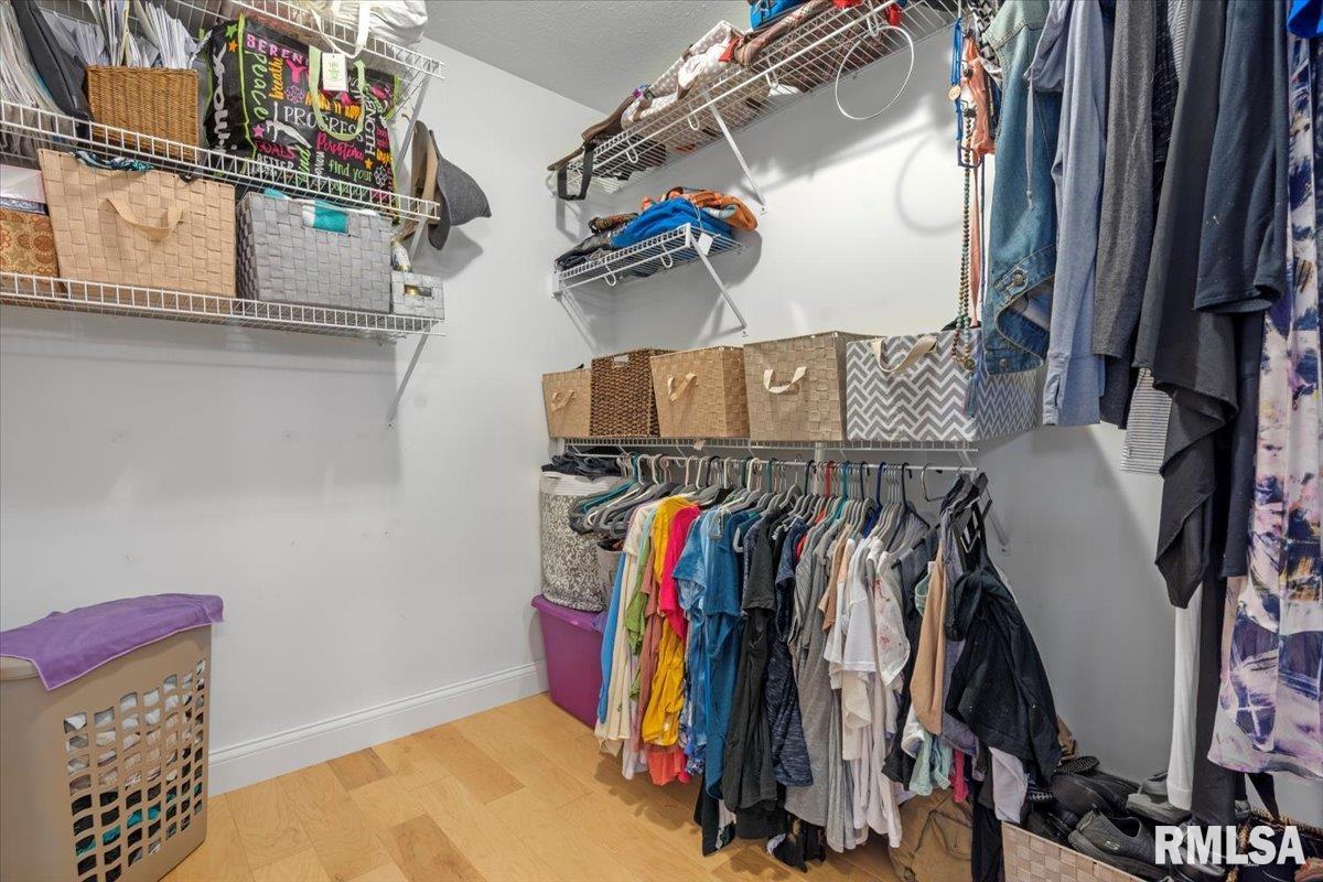 2704 Buckskin Trail Springfield, IL 62711 - Photo 18 of 40