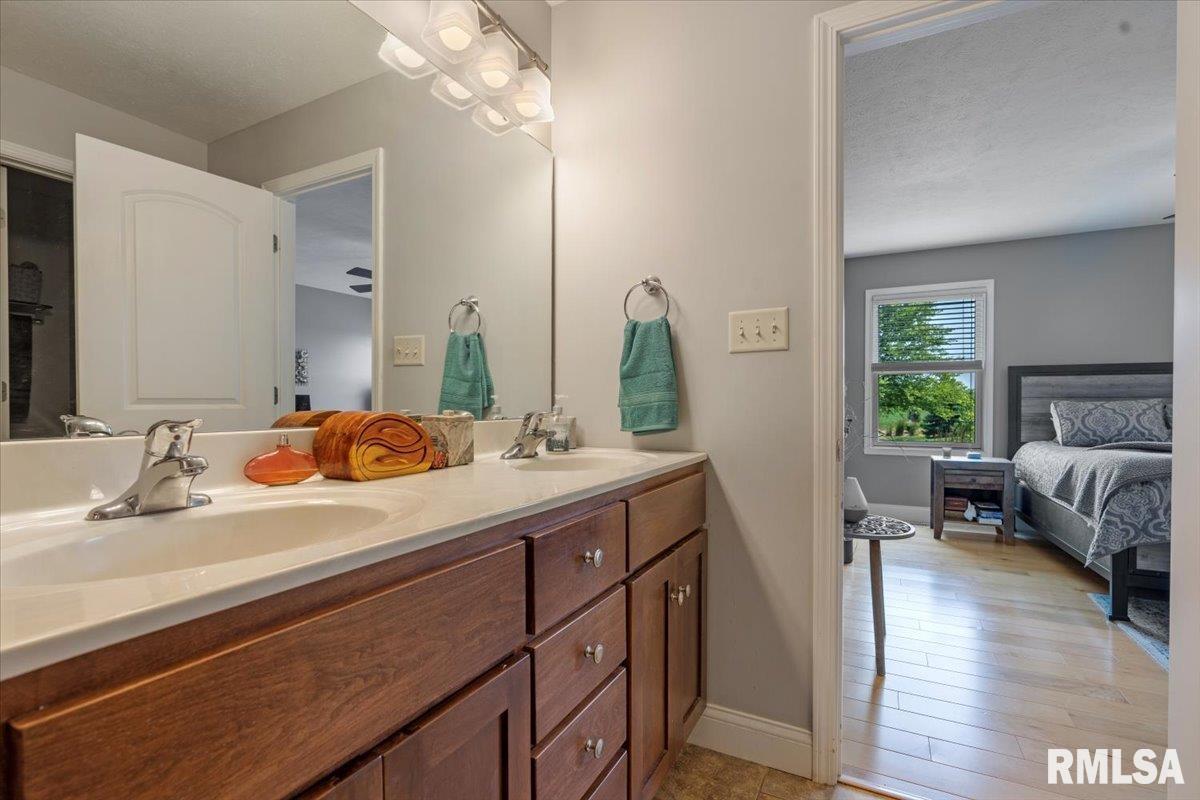 2704 Buckskin Trail Springfield, IL 62711 - Photo 22 of 40