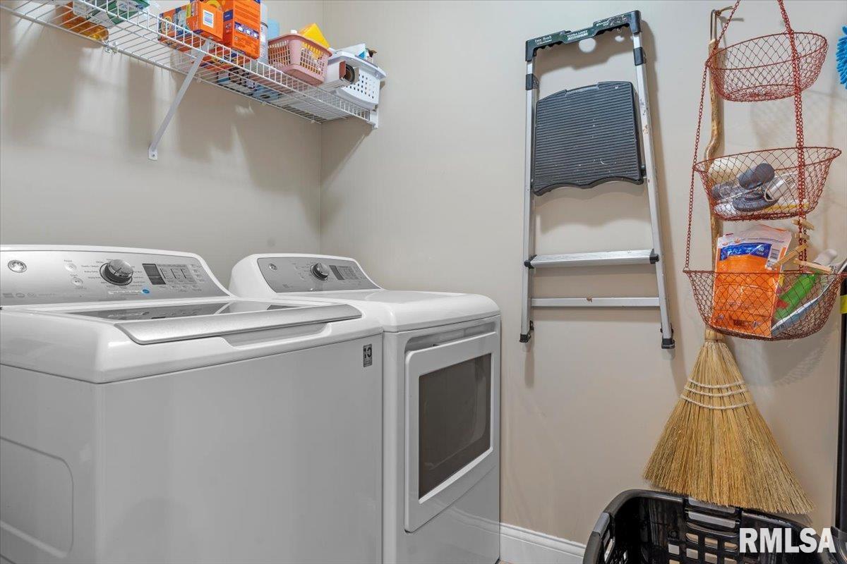 2704 Buckskin Trail Springfield, IL 62711 - Photo 26 of 40