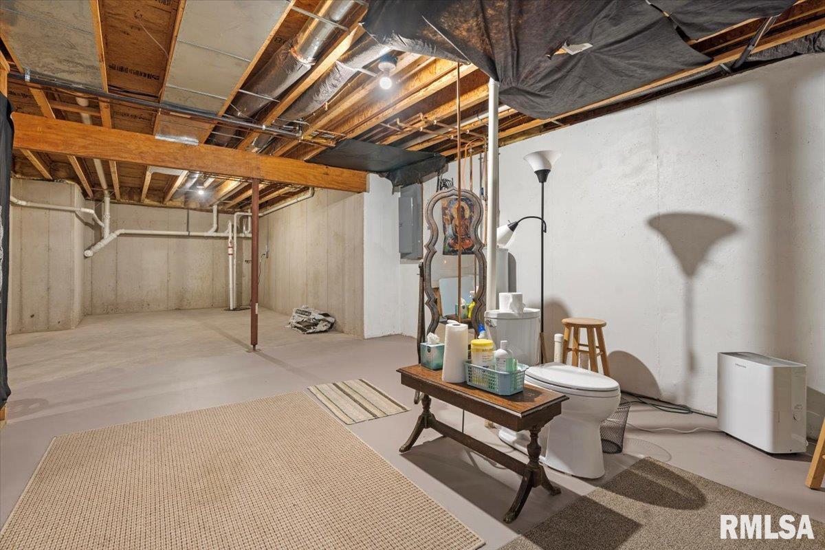 2704 Buckskin Trail Springfield, IL 62711 - Photo 31 of 40