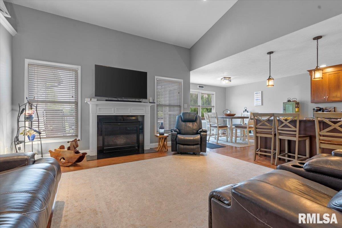 2704 Buckskin Trail Springfield, IL 62711 - Photo 4 of 40