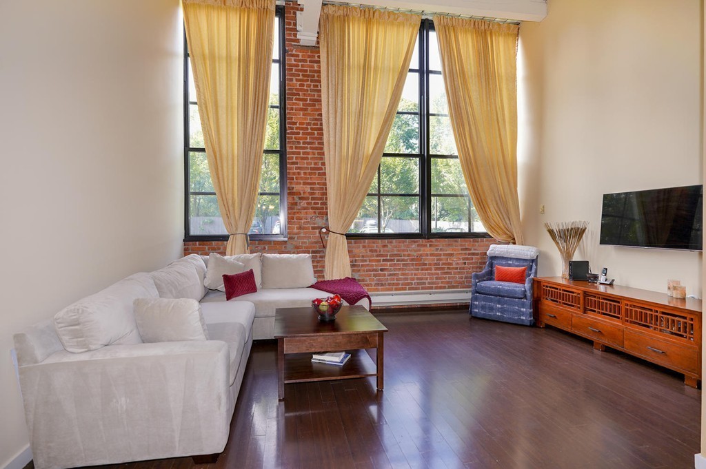 1 Aberdeen Way, Unit 109 Cambridge, MA 02138 - Photo 1 of 22