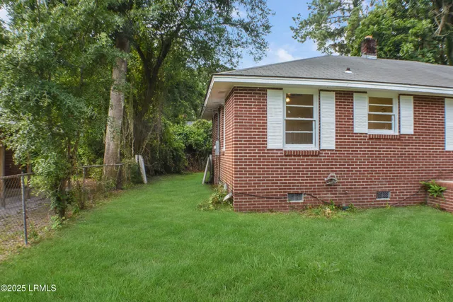 $1,475 | 2912 Third Street, Beaufort, SC 29902