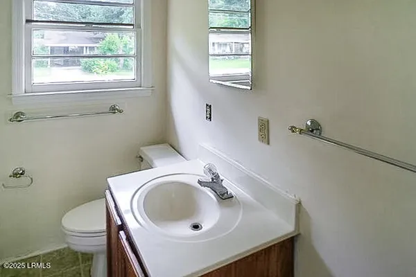 $1,295 | 2912 Third Street, Beaufort, SC 29902