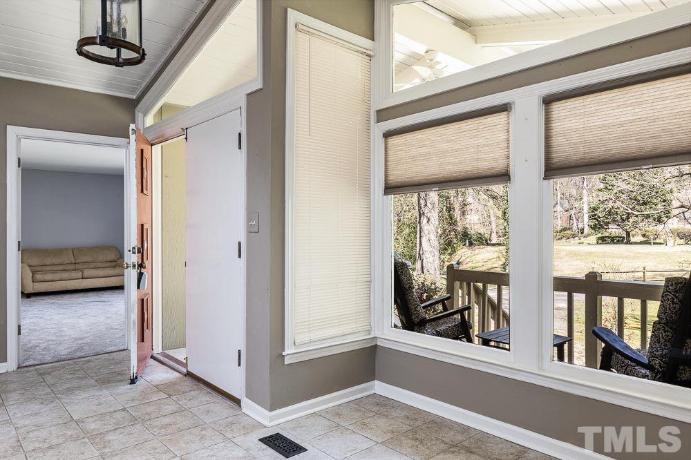 4904 Fallbrook Circle Raleigh, NC 27604 - Photo 3 of 30