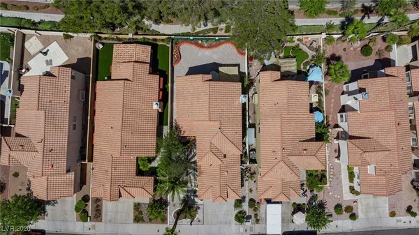 $2,599 | 1805 Derbyshire Drive, Las Vegas, NV 89117