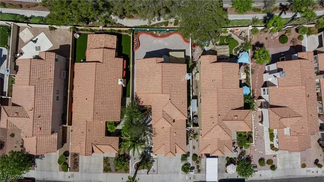 $2,599 | 1805 Derbyshire Drive, Las Vegas, NV 89117