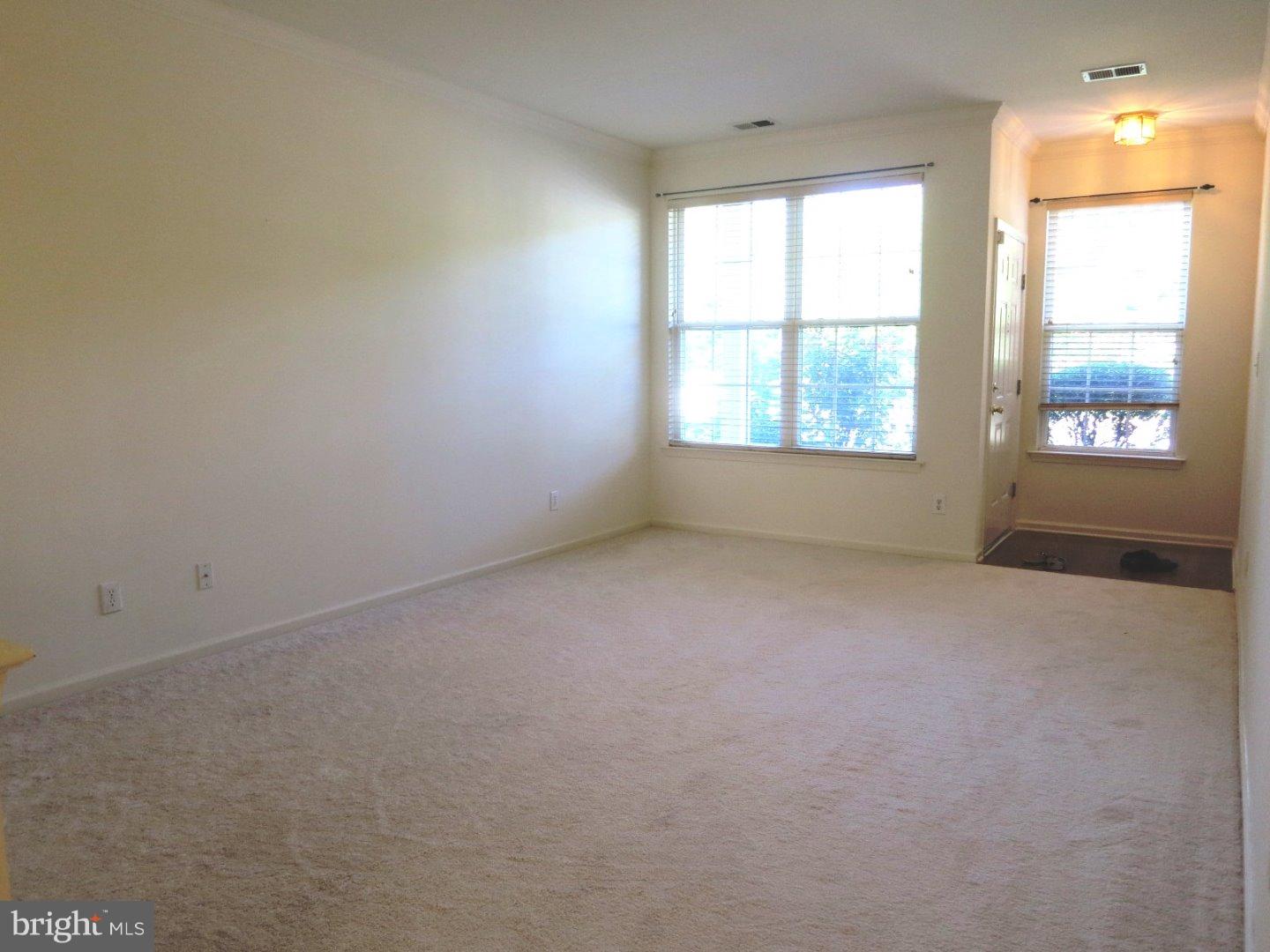 30 Warwick Road Princeton Junction, NJ 08550 - Photo 2 of 14 Living Room