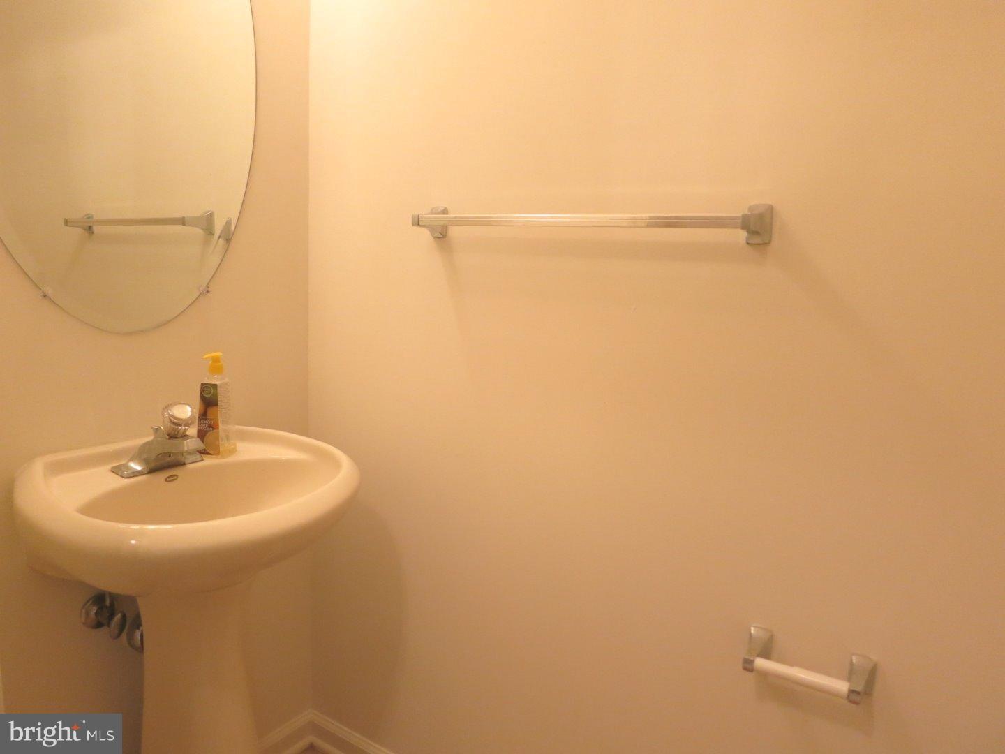 30 Warwick Road Princeton Junction, NJ 08550 - Photo 6 of 14 Half Bath