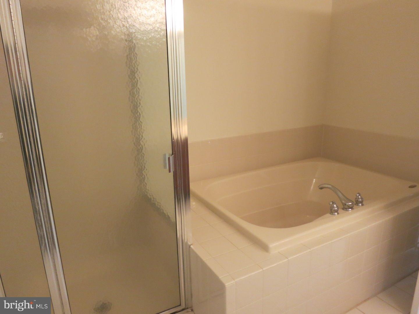 30 Warwick Road Princeton Junction, NJ 08550 - Photo 10 of 14 Master Bathroom