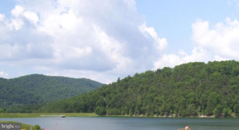 13 Granny Smith Road Linden, VA 22642 - Photo 3 of 14 Lake View