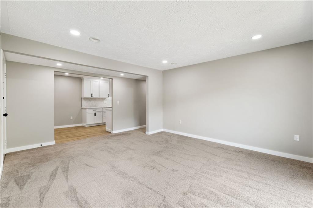 300 Gilkeson Road, Unit 10B Pittsburgh, PA 15228 - Photo 11 of 31 a view of an empty room