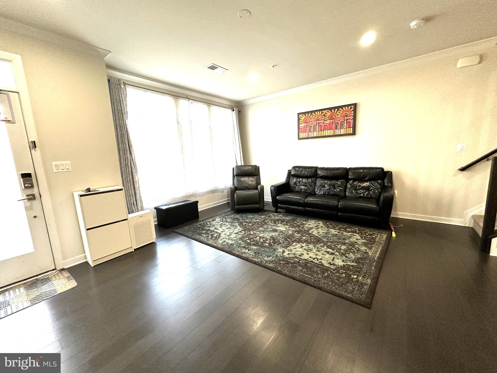 43189 Mongold Square Ashburn, VA 20148 - Photo 6 of 22 Great Room