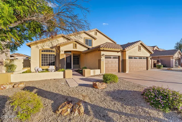a view of house with a outdoor space