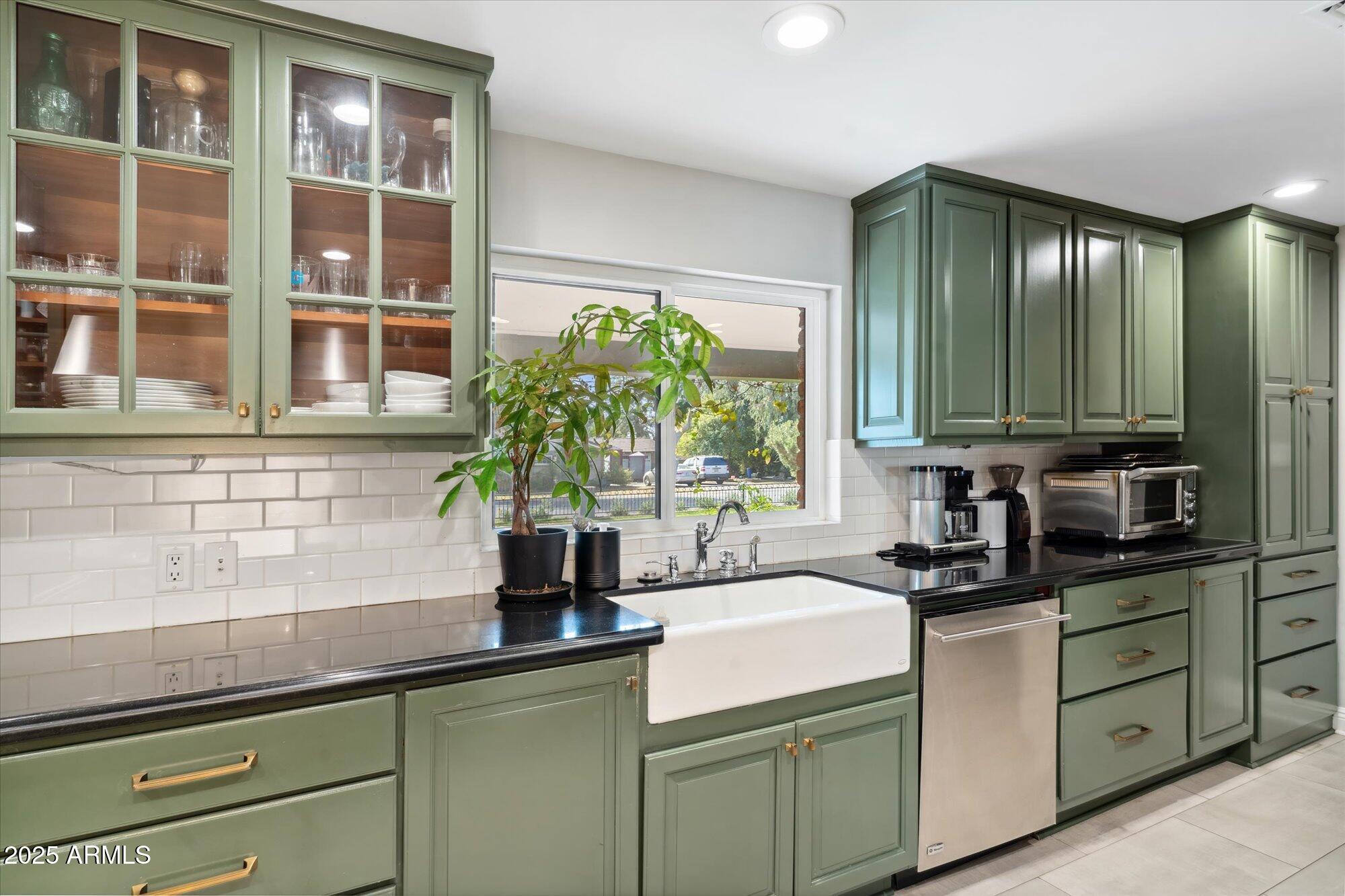 620 West McLellan Boulevard Phoenix, AZ 85013 - Photo 26 of 26 a kitchen with a sink and large window