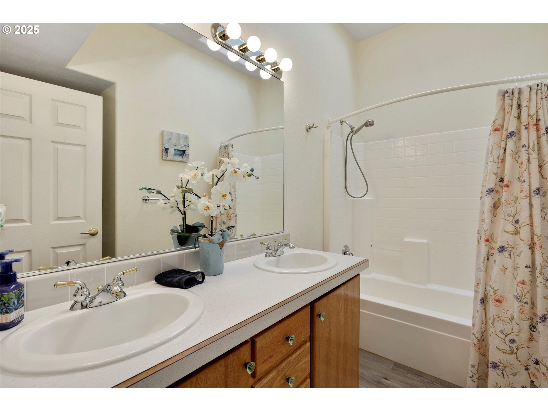 7340-7350 Smith Road Monmouth, OR 97361 - Photo 29 of 40 a bathroom with a sink double vanity granite tub shower and a mirror