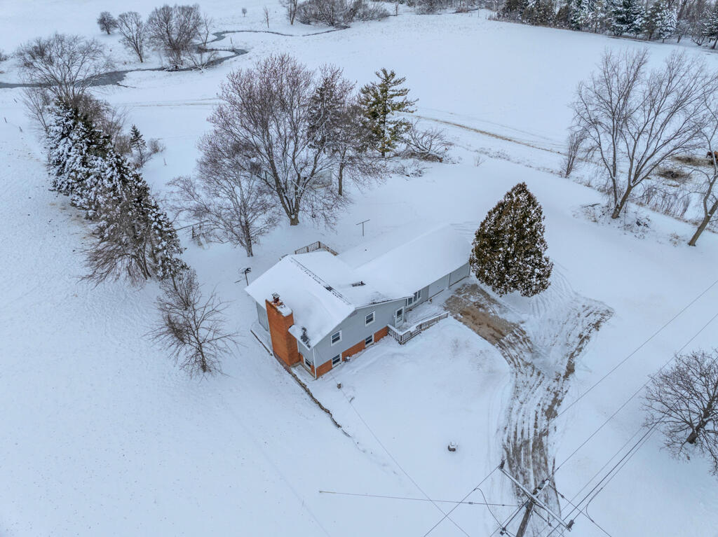 N302 County Road I Sherman, WI 53075 - Photo 25 of 33 Front Aerial