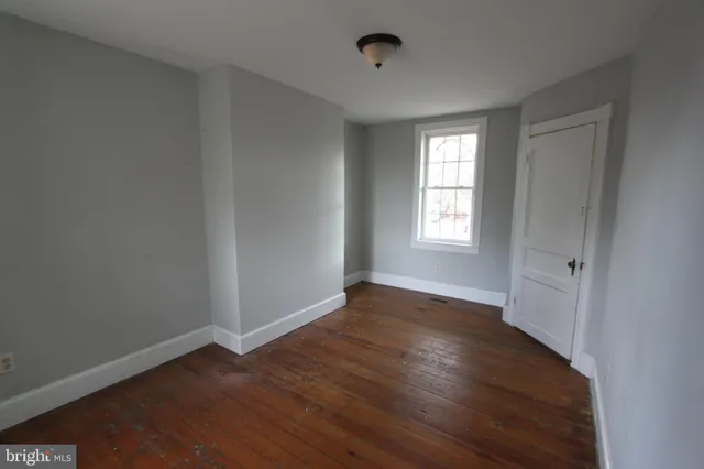 $1,615 | 5744 Charles Town Road, Kearneysville, WV 25430