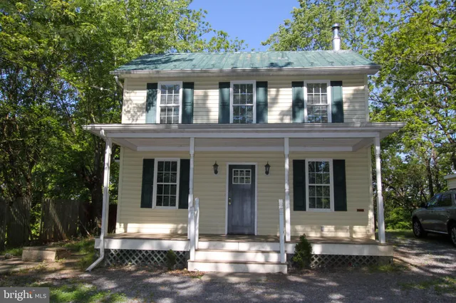 $1,615 | 5744 Charles Town Road, Kearneysville, WV 25430